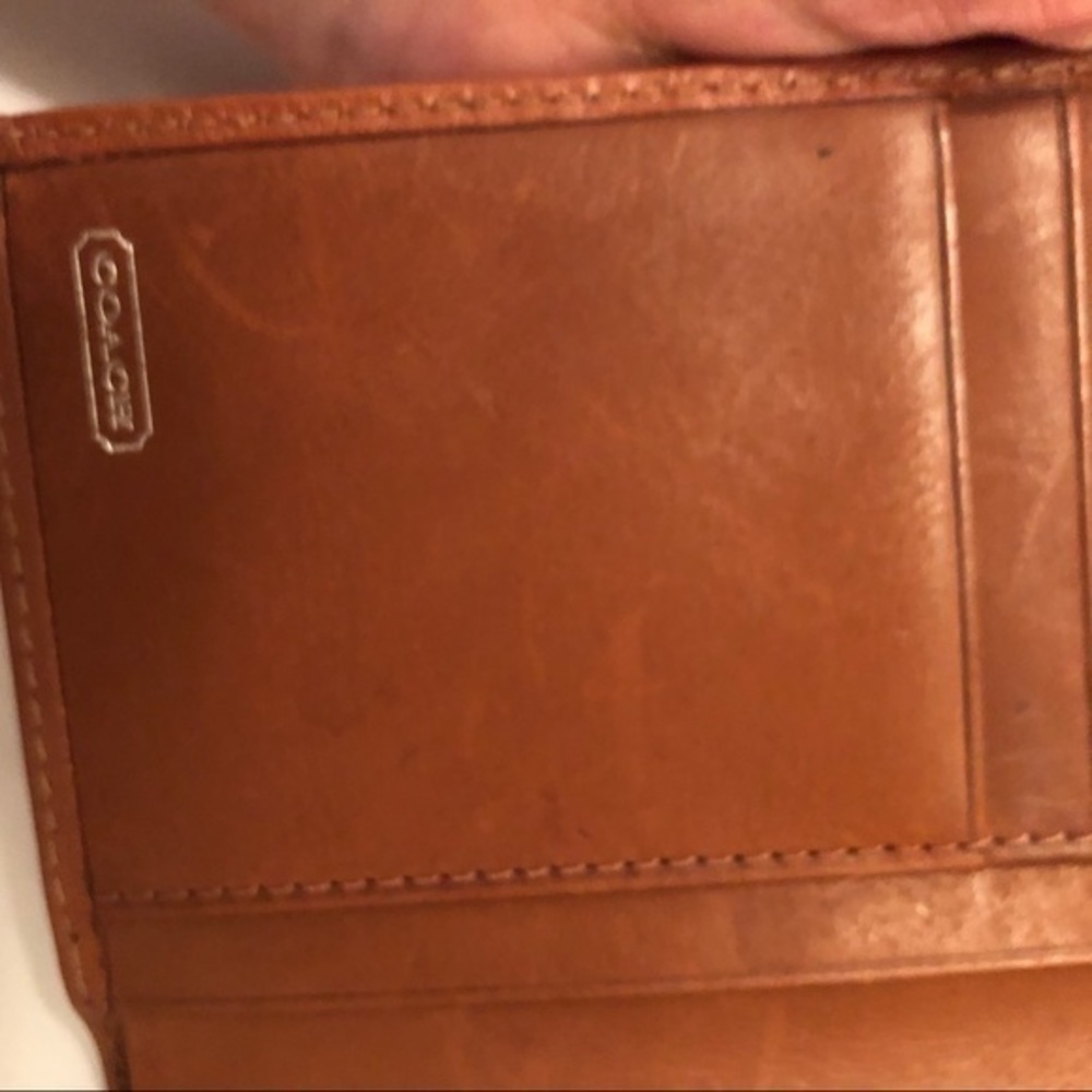 Coach brown and white leather wallet - Picture 9 of 13